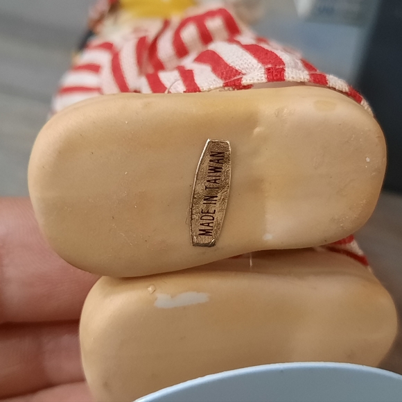 Vintage Collector Circus Clown Porcelain - Picture 14 of 16